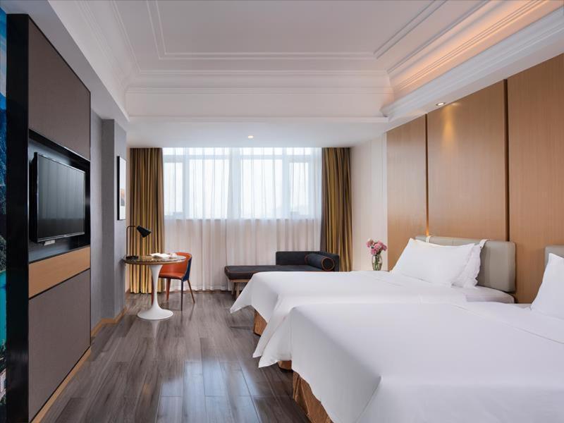 Vienna Hotel Zhongshan XiaoLan Exterior foto